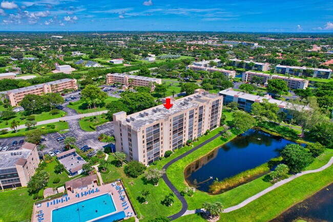 Building Photo - 6866 Huntington Ln