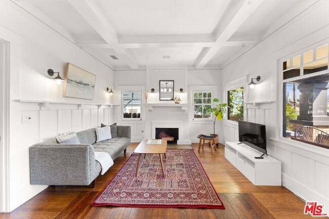 Building Photo - 2217 Marathon St