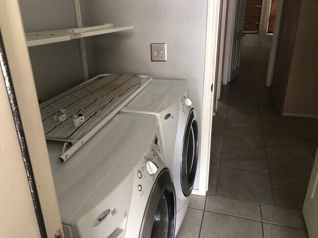 Building Photo - 3872 E Mountain Sky Ave