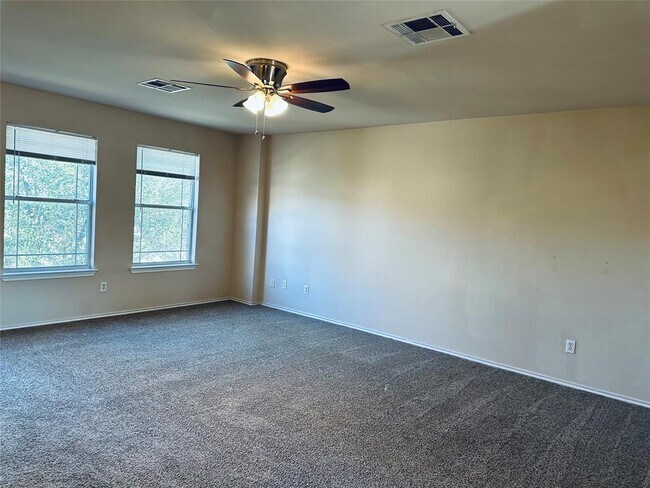 Building Photo - 1328 Kenneys Way