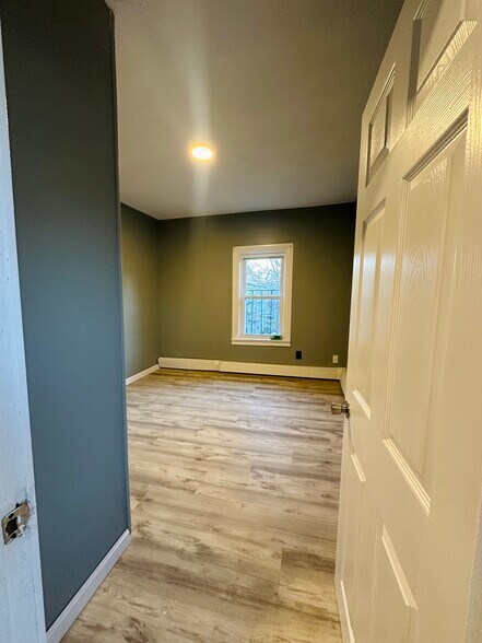 Bedroom 3 - 69 Winchester St