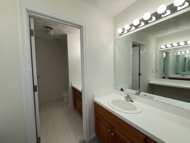 Building Photo - 45 Shawsheen Rd