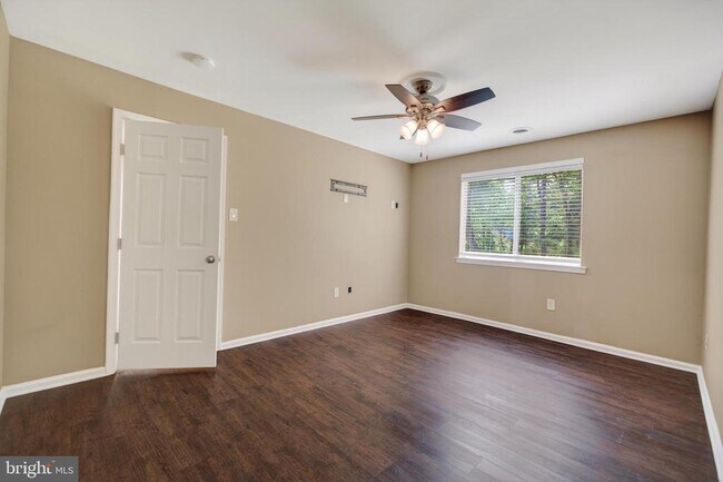 Building Photo - 31 Brookside Ct