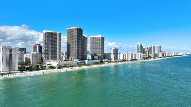 Building Photo - 1920 S Ocean Dr