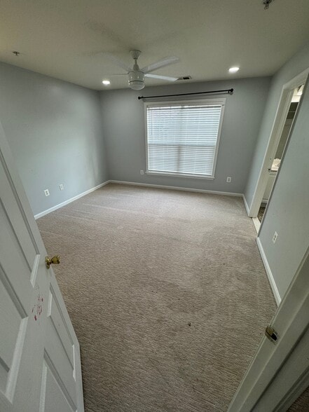 Building Photo - 13909 Clarkwood Ln