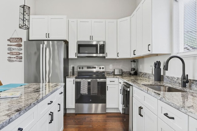 Building Photo - 518 Prospect St