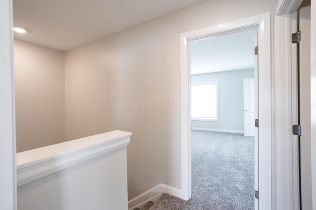 Building Photo - Townes of West Albany