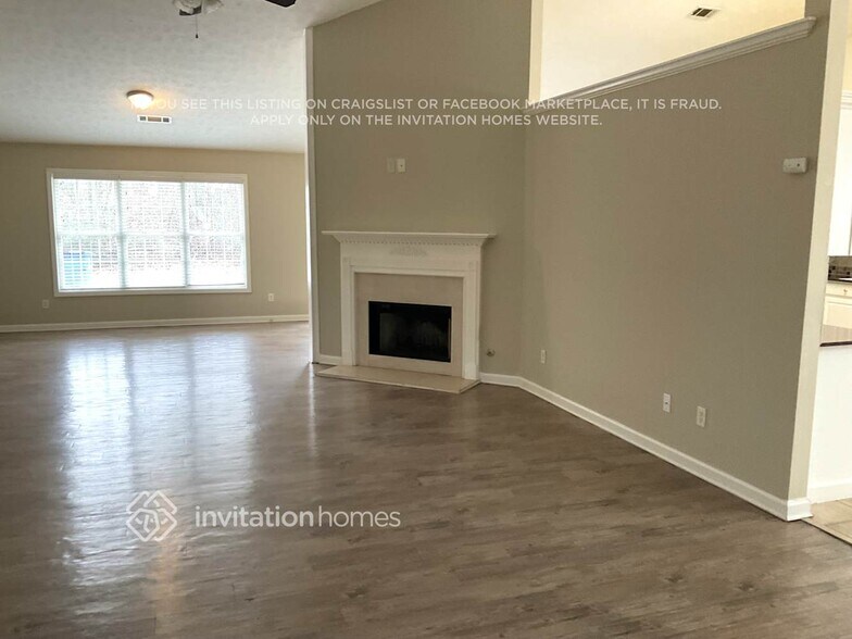 Building Photo - 3325 Wellbrook Dr