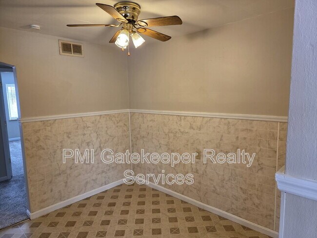 Building Photo - 7772 Stillwell Rd