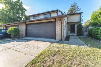 Building Photo - 1200 Shaddick Dr