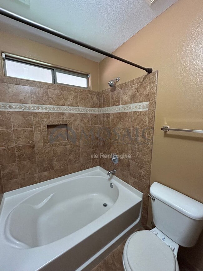 Building Photo - 10348 E Crescent Ave