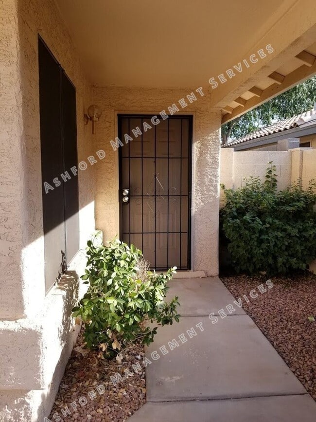 Building Photo - 3 BEDROOM ON CULDESAC IN CHANDLER