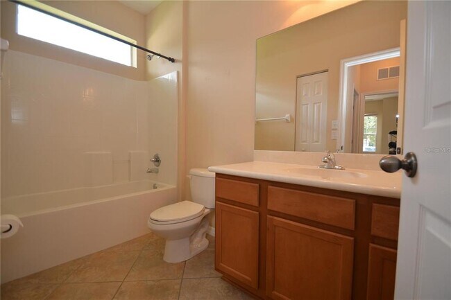 Building Photo - 40 Arrowhead Dr