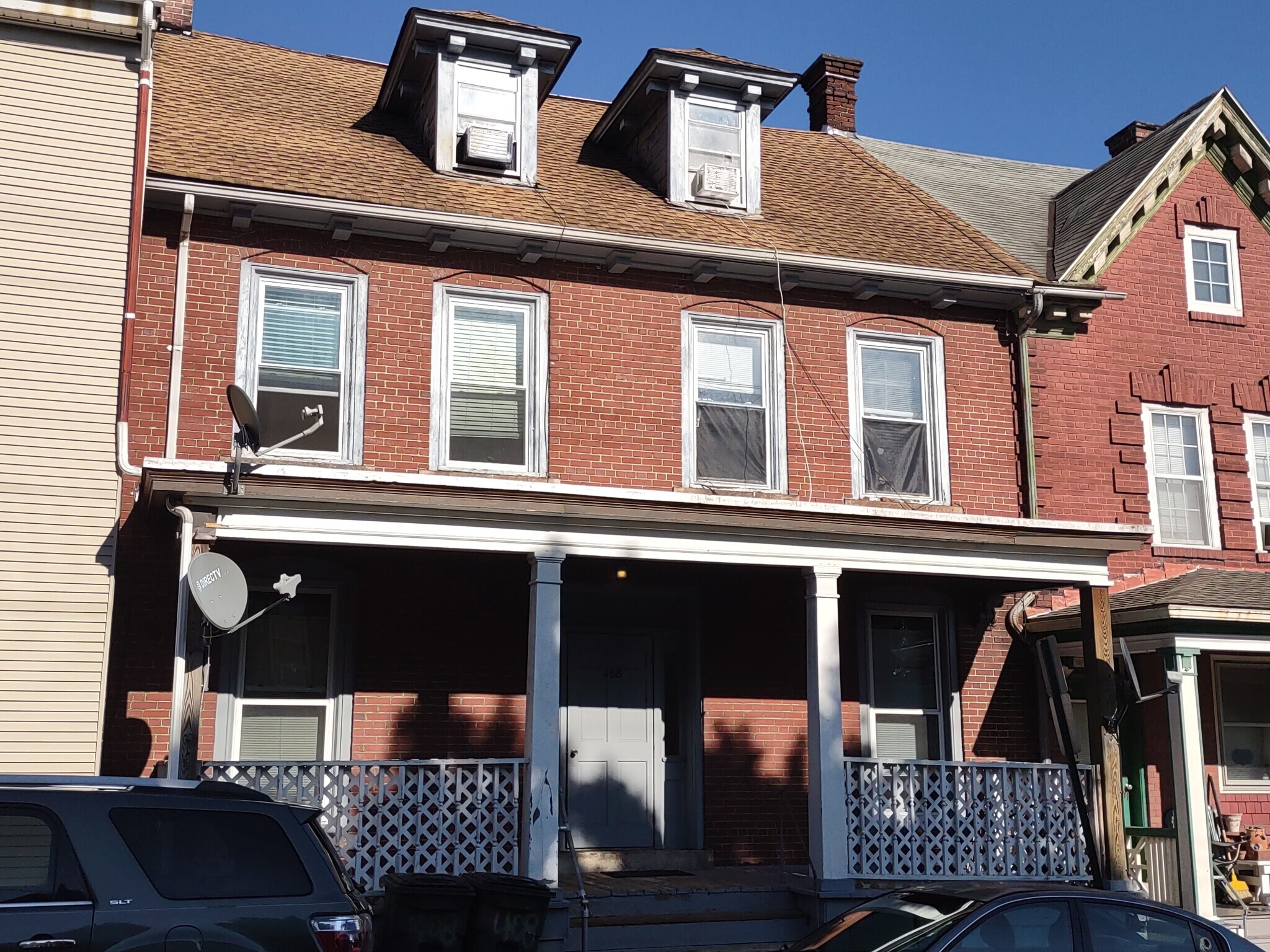 Building Photo - 408 S 6th St