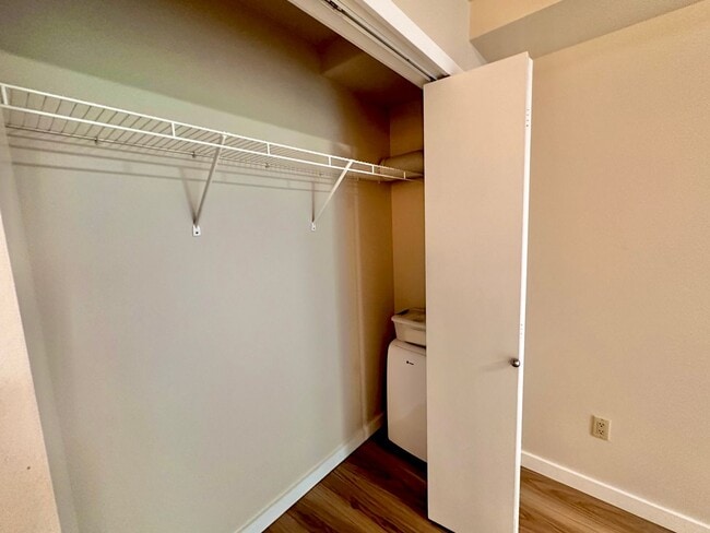 Building Photo - Downtown Bellevue Studio with Balcony, In-Unit Laundry & Amenities