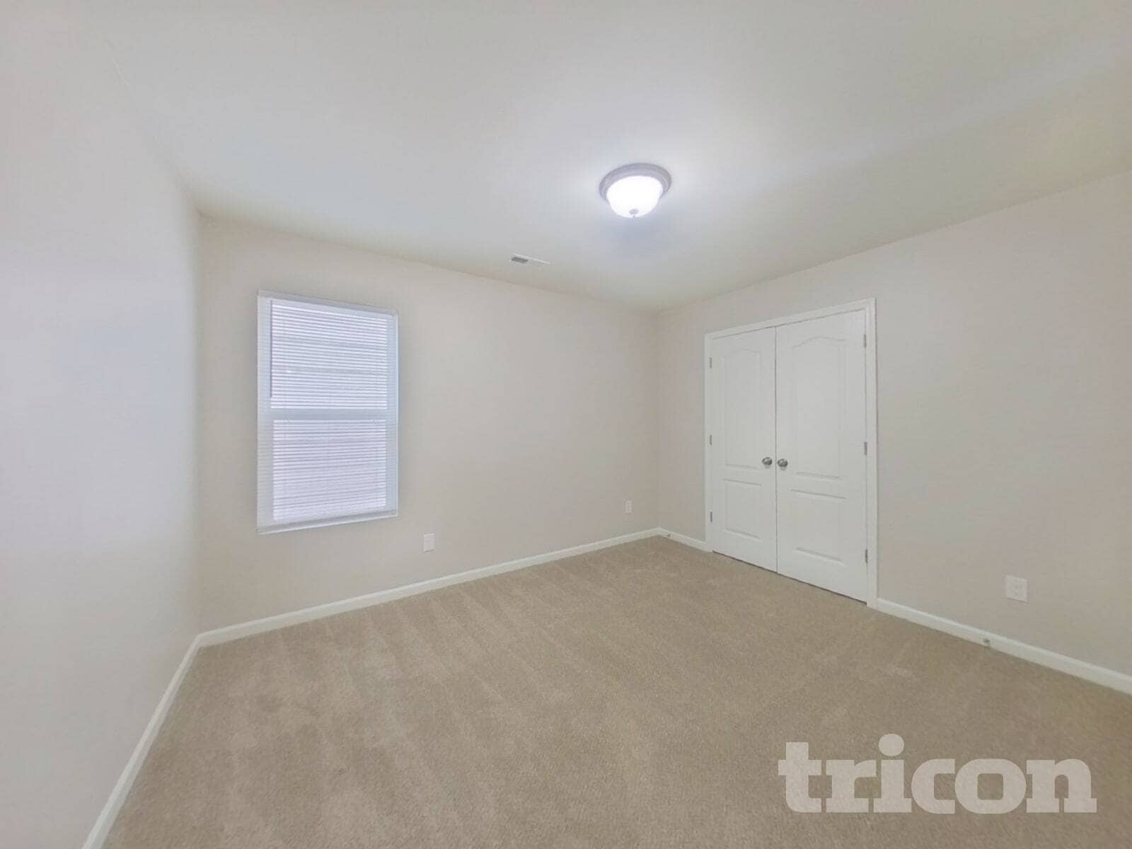 Building Photo - 11335 Breezehill Ln