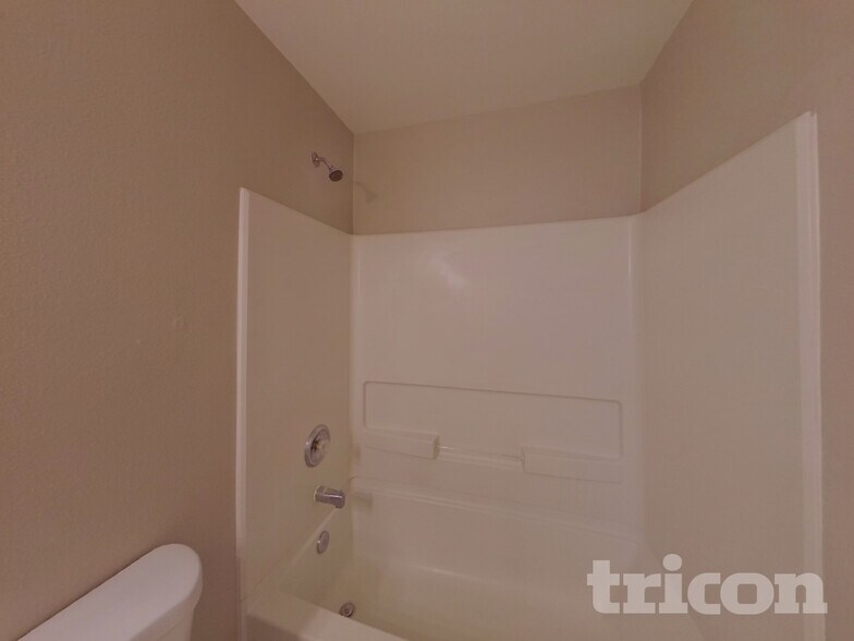 Building Photo - 109 Boiling Brook Dr