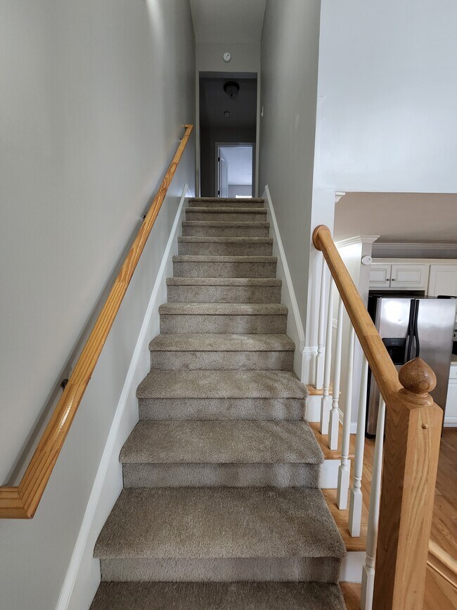 Building Photo - 803 Landing Dr