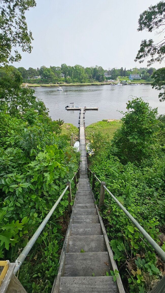 Building Photo - 10 Riverfront