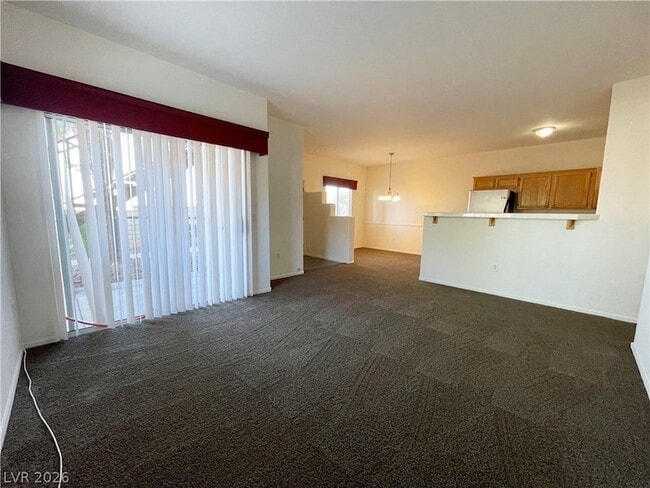 Building Photo - 2110 Los Feliz St