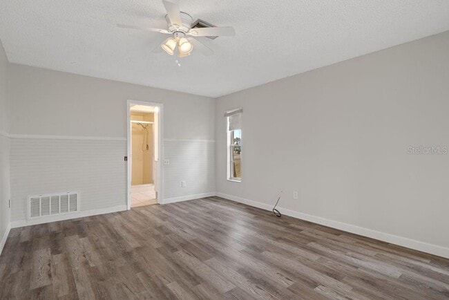 Building Photo - 5524 Gridley Ln