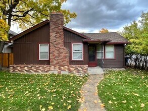 Building Photo - Private fenced yard and garage