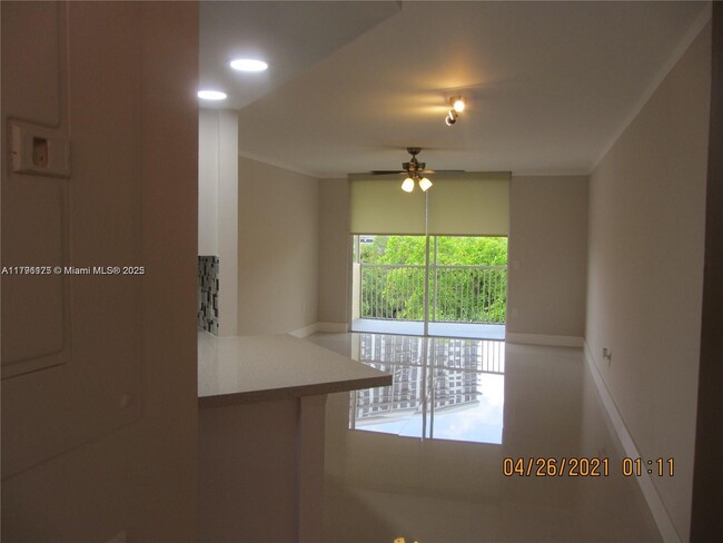Building Photo - 8343 Lake Dr