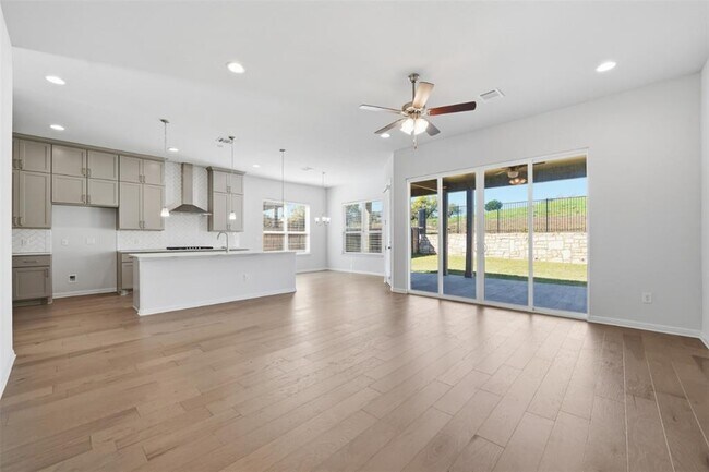 Building Photo - 478 Eclipse Dr