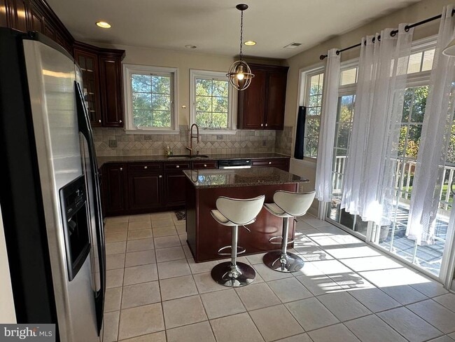 Building Photo - 13846 Greendale Dr