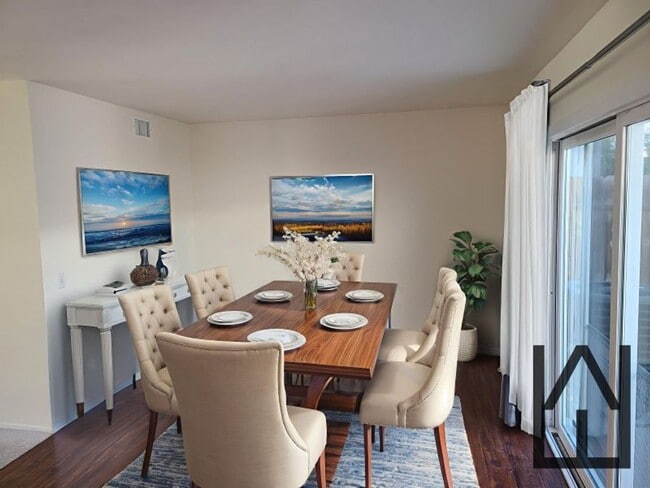 Building Photo - Spacious Two story 3 bed 2.5 baths + 2 car garage in great school district.