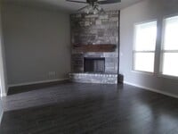 Building Photo - 811 Acadia Ct