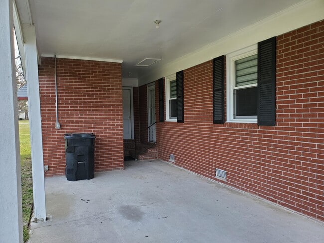 Building Photo - 4128 Freedom Way
