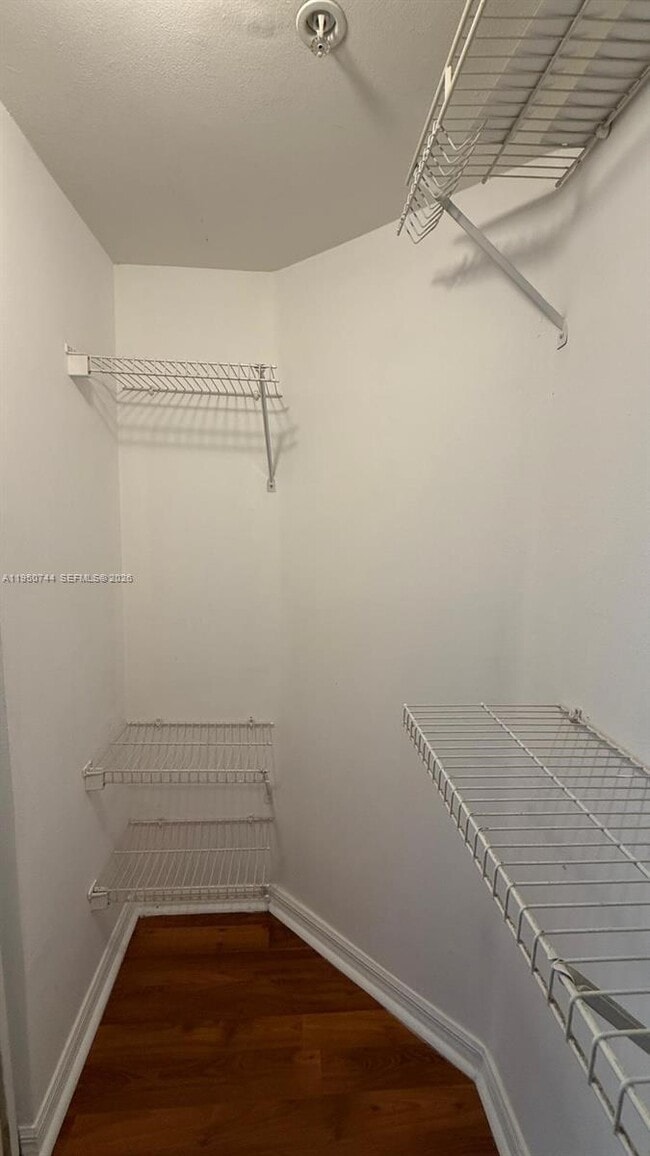 Building Photo - 2494 Centergate Dr