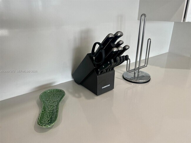 Building Photo - 155 Ocean Ln Dr