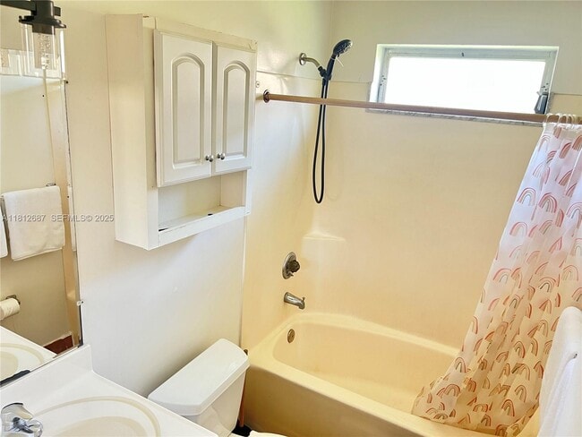 Building Photo - 5133 SW 43rd Terrace