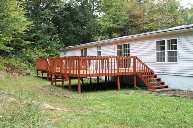 Building Photo - 68 Shinhollow Rd