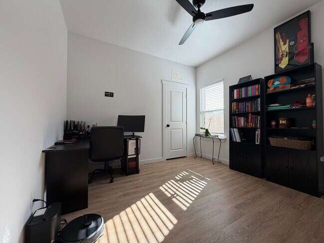 Building Photo - 5807 Virginia Ave