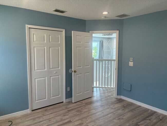 Building Photo - 2641 Emerald Island Blvd