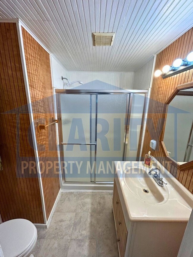 Building Photo - Beautiful 3-Bedroom, 1-Bath Home!