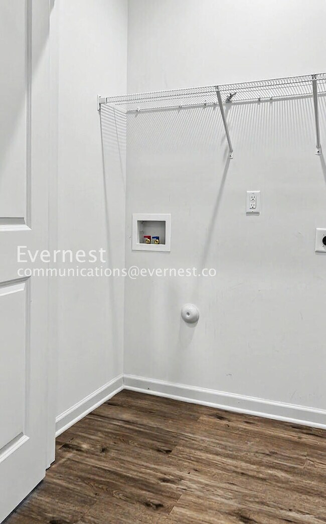 Building Photo - 10828 Mt Holly Rd