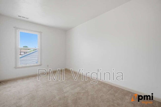 Building Photo - 202 Stonehall Ct