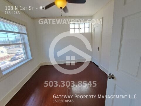 Building Photo - 108 N 1st St