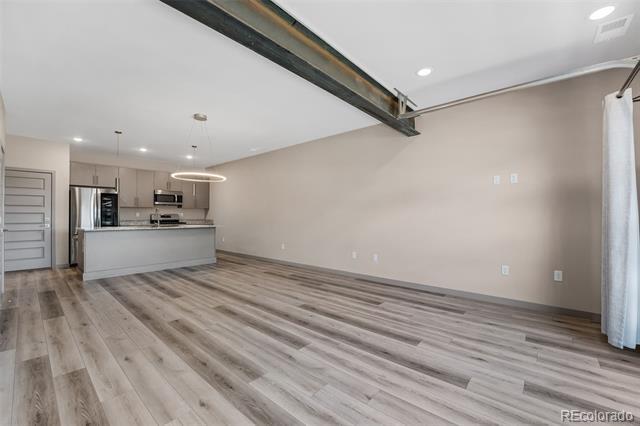 Building Photo - 6388 Nelson Ct