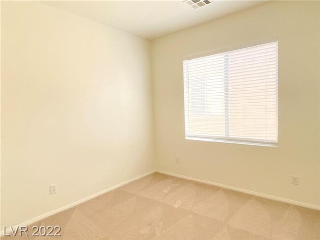 Building Photo - Available March 1, 2025. Gorgeous SW Las V...