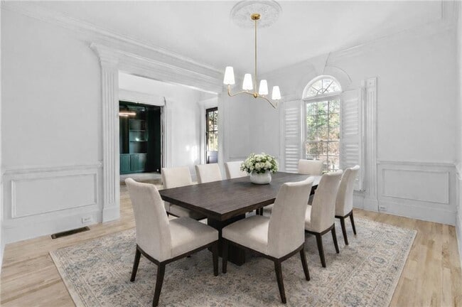 Building Photo - 7665 Ledgewood Way