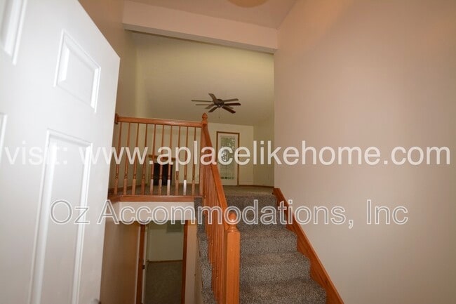 Building Photo - 5200 Hardy Ct