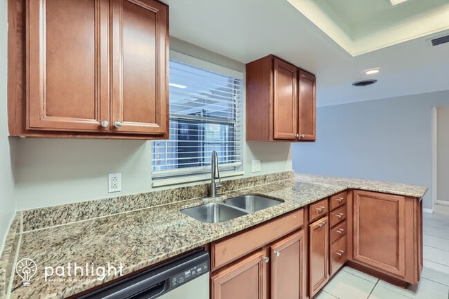 Building Photo - 2272 Habersham Drive
