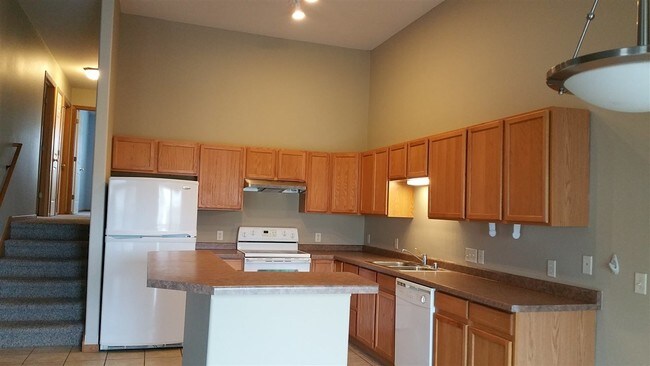 Building Photo - 8035 Starr Grass Dr