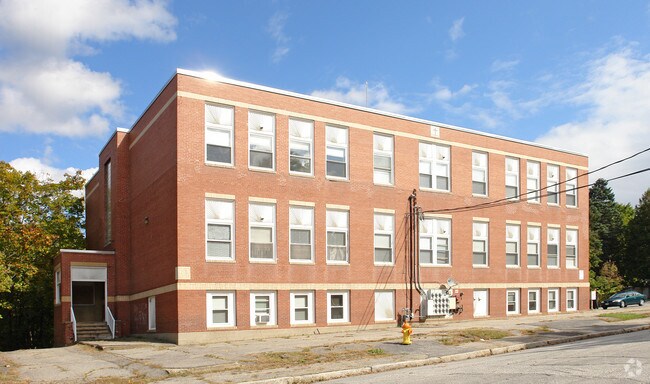 Building Photo - 96 2nd St