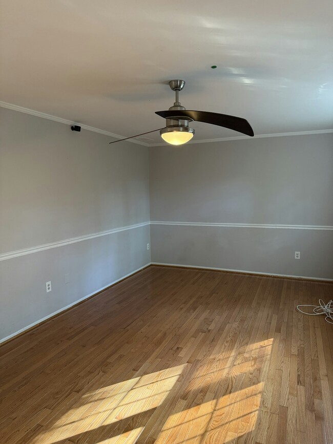 Building Photo - 7028 Palamar Turn